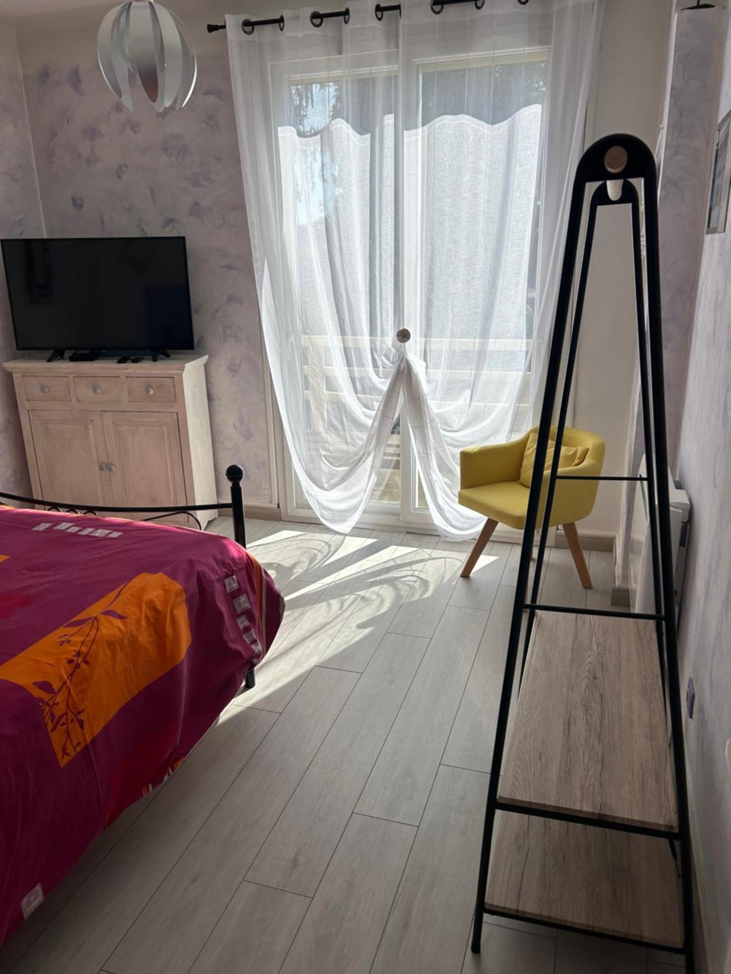 Chambres Hotes Les Grenouilles Saint-Paul-de-Varax Bagian luar foto